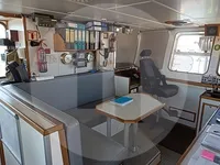 Kapal kren untuk dijual