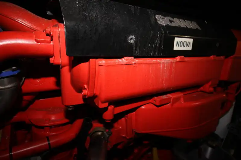 Kapal rondaan untuk dijual