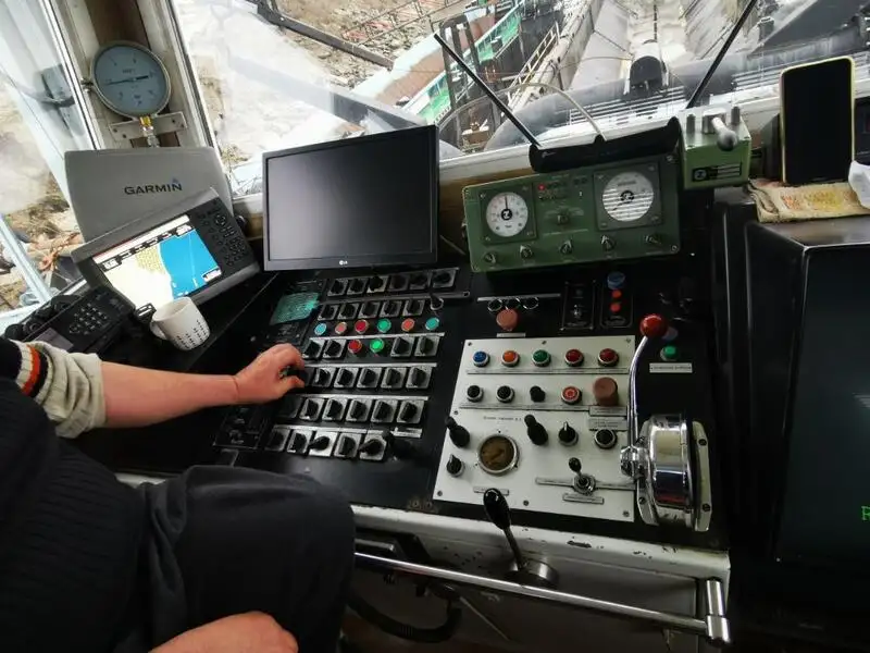 Kapal pengorek untuk dijual