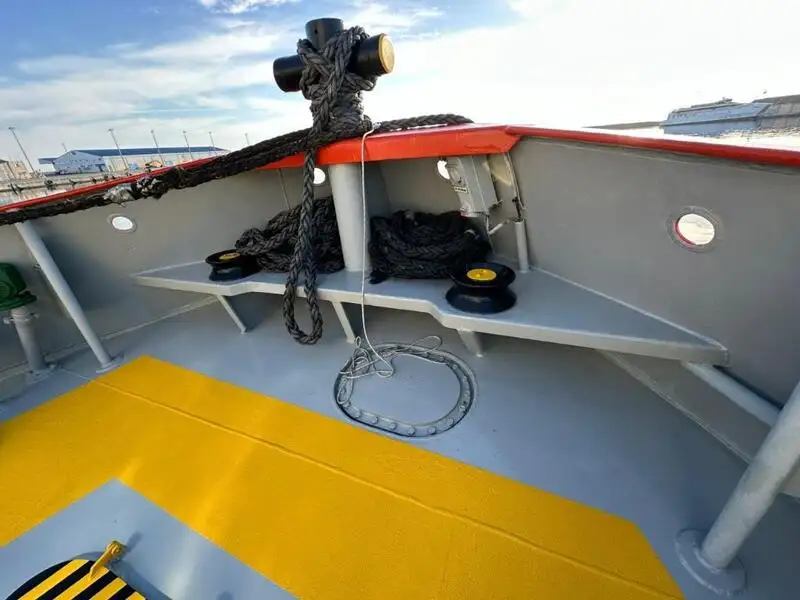 Kapal tunda untuk dijual