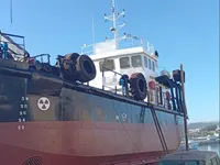 Kapal kerja untuk dijual
