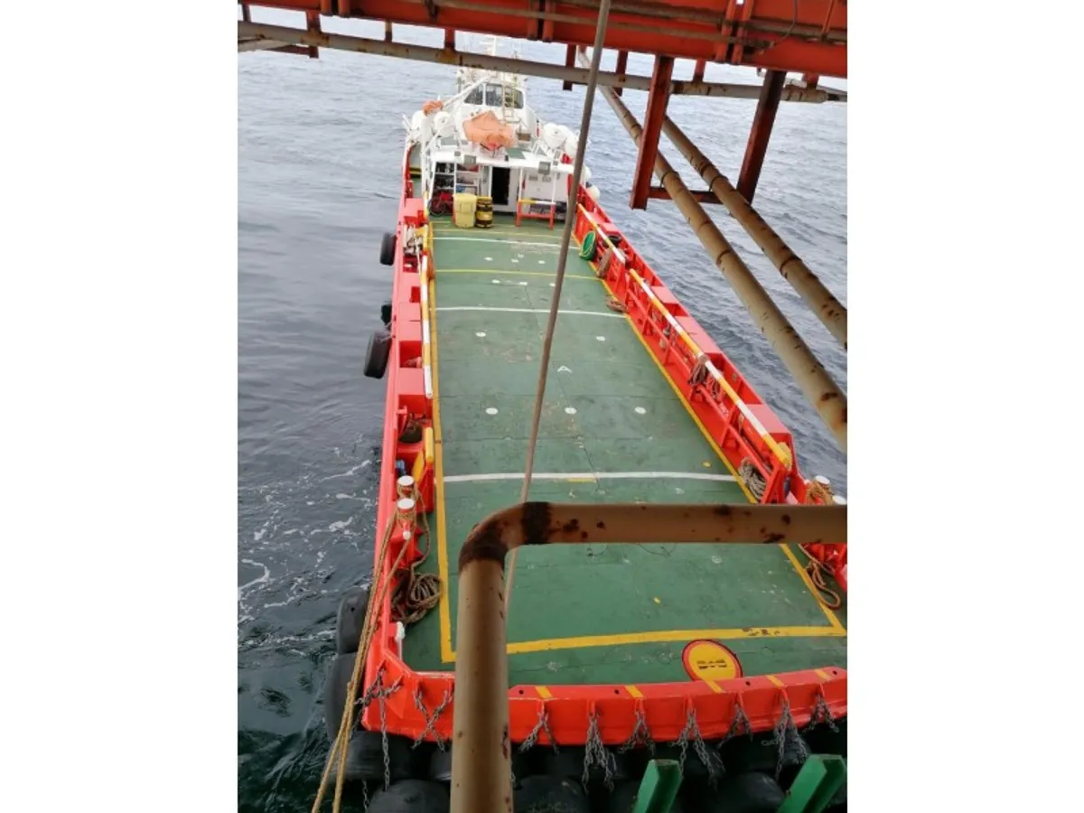 Kapal anak kapal untuk dijual