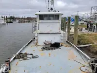 Kapal bekalan untuk dijual