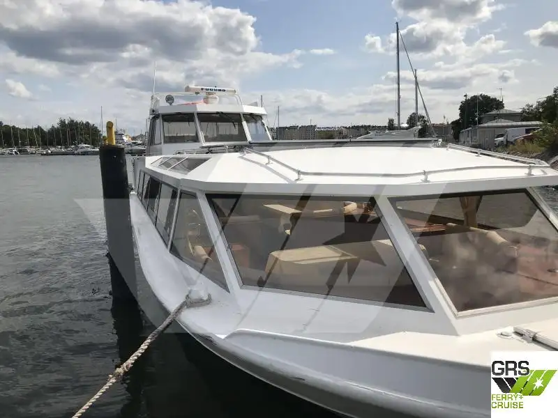 Kapal pelayaran untuk dijual
