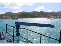Yacht untuk dijual