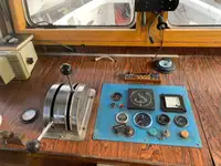 Kapal kerja untuk dijual
