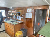 Kapal tinjauan untuk dijual