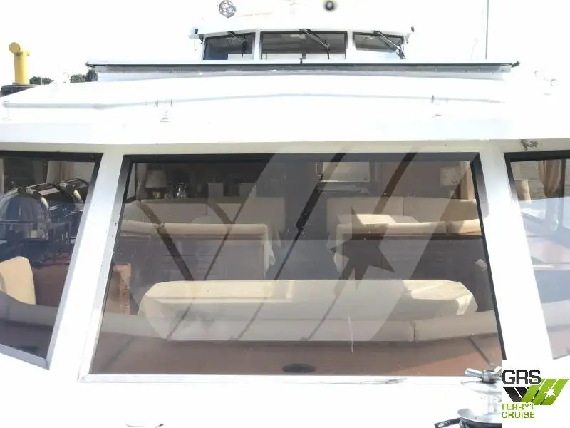Kapal pelayaran untuk dijual