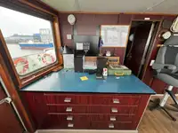 Kapal pelayaran untuk dijual