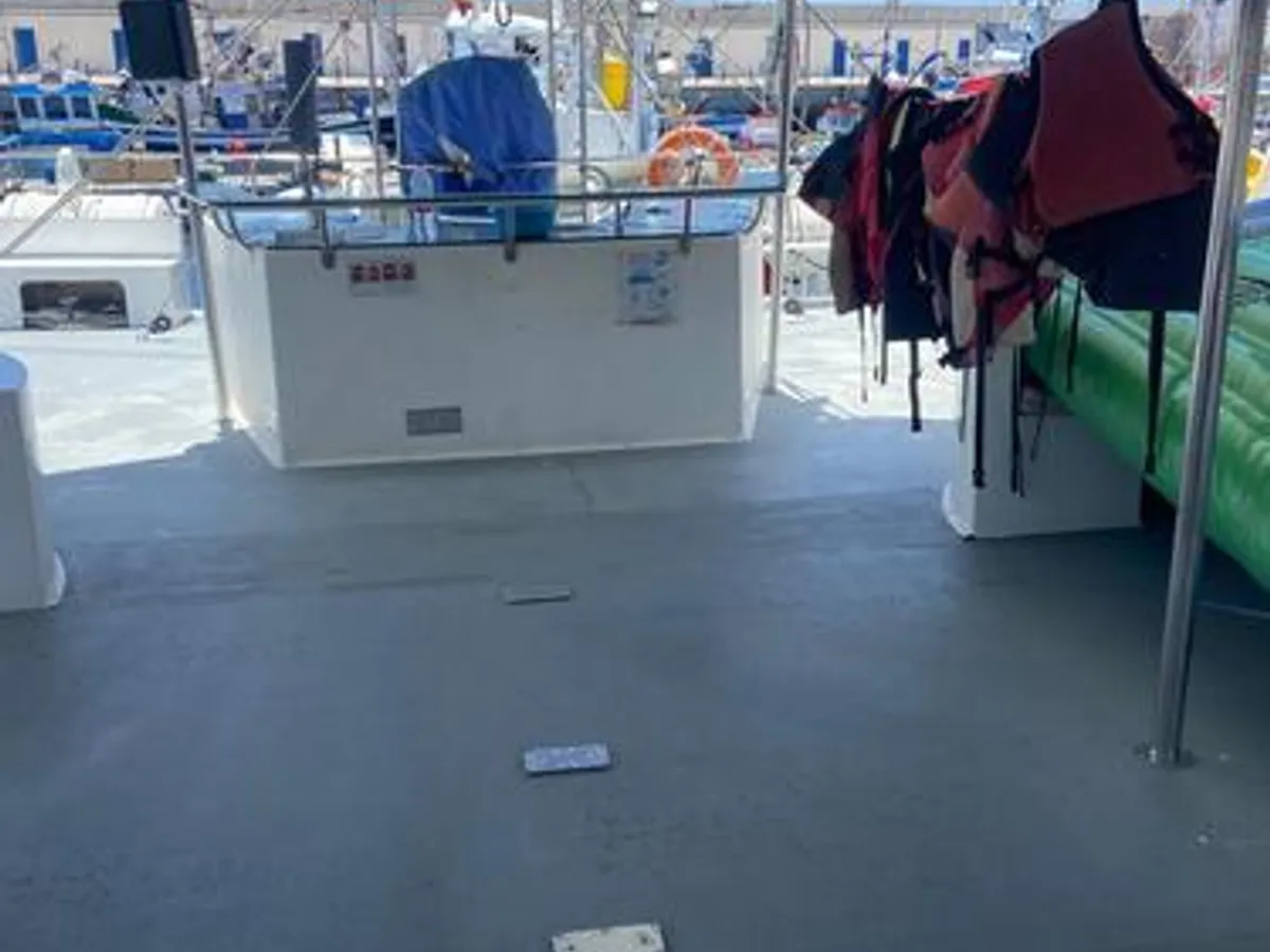 Kapal penumpang untuk dijual