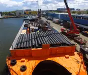 Tongkang untuk jualan