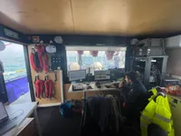 Kapal tinjauan untuk dijual