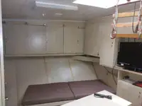 Kapal tinjauan untuk dijual