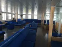 Kapal feri untuk jualan