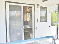 Kapal pelayaran untuk dijual