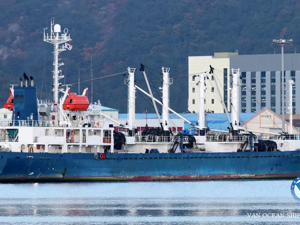 Kapal peti sejuk untuk dijual