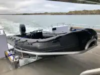 Kapal pelayaran untuk dijual