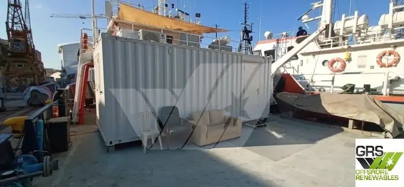 Kapal tinjauan untuk dijual