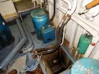Kapal kerja untuk dijual