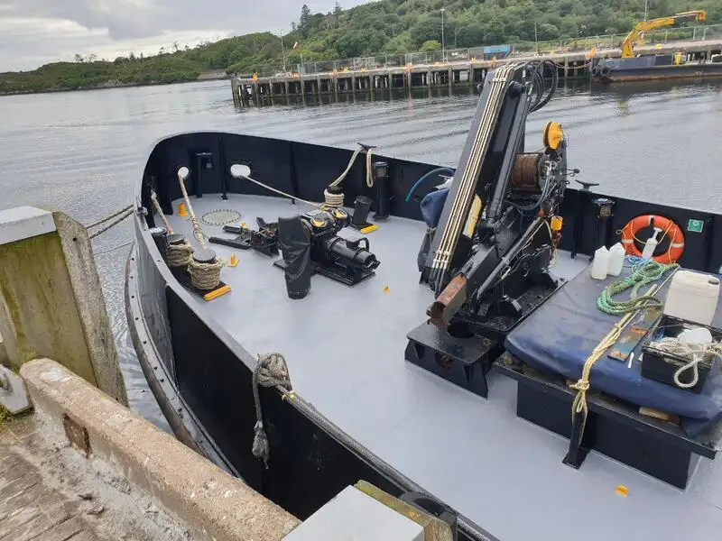 Kapal pelayaran untuk dijual