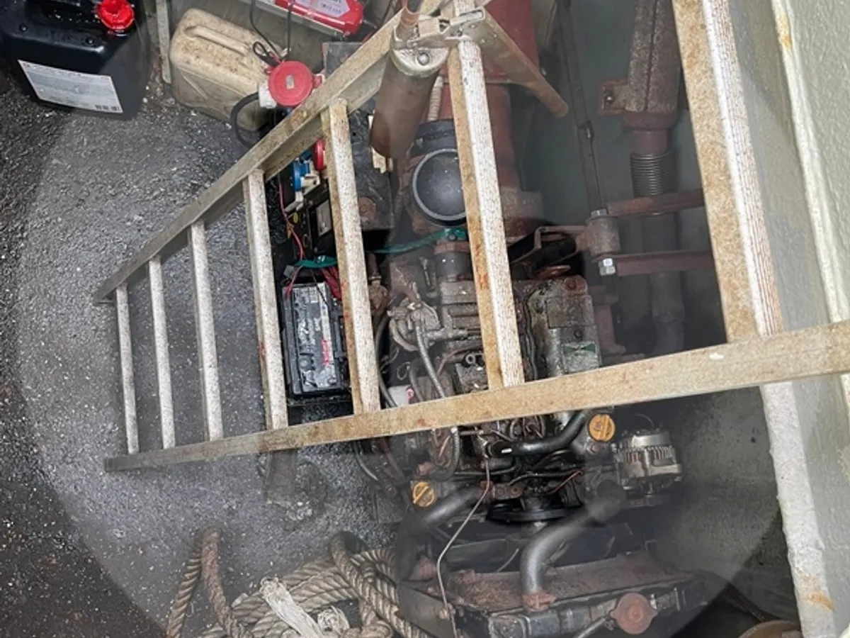 Kapal pukat tunda untuk dijual
