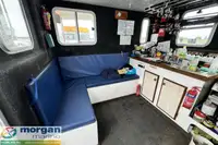 Kapal kerja untuk dijual