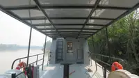 Kapal rondaan untuk dijual