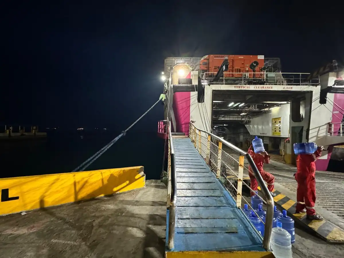 Kapal pelayaran untuk dijual