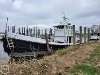 Kapal bekalan untuk dijual