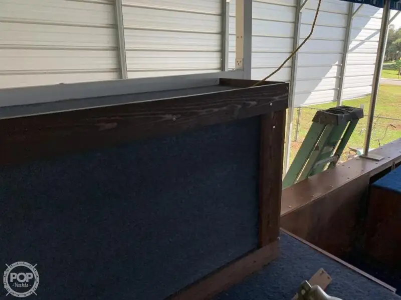 Kapal pelayaran untuk dijual