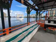 Kapal pelayaran untuk dijual