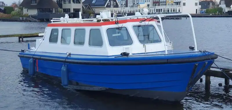Kapal rondaan untuk dijual