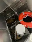 Kapal penyelamat untuk dijual