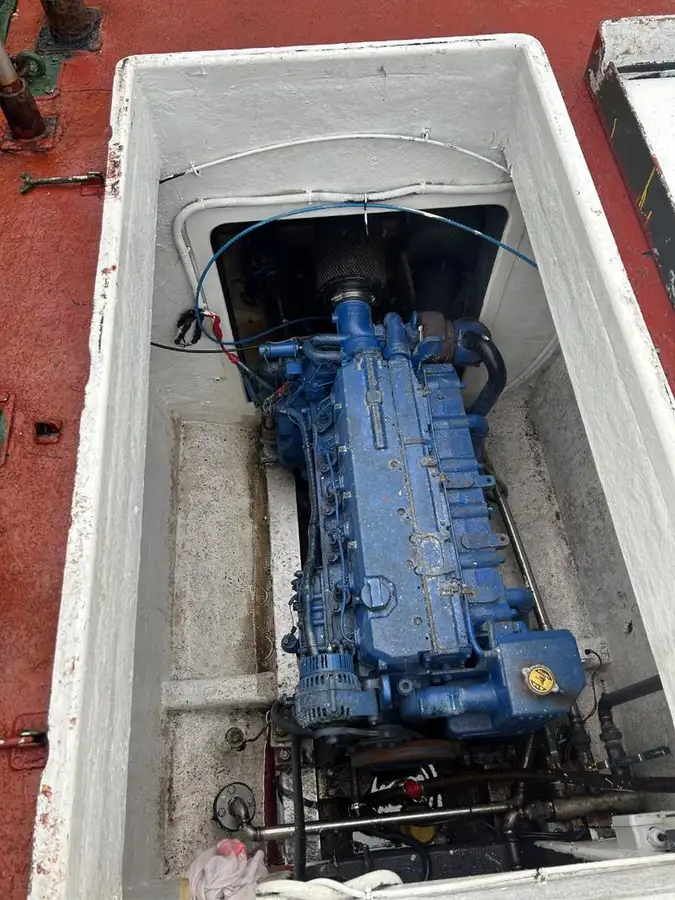 Kapal kerja untuk dijual
