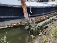 Kapal bekalan untuk dijual