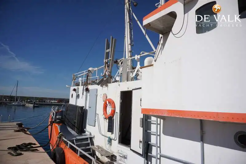 Kapal penyelidik untuk dijual
