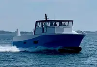 Kapal anak kapal untuk dijual