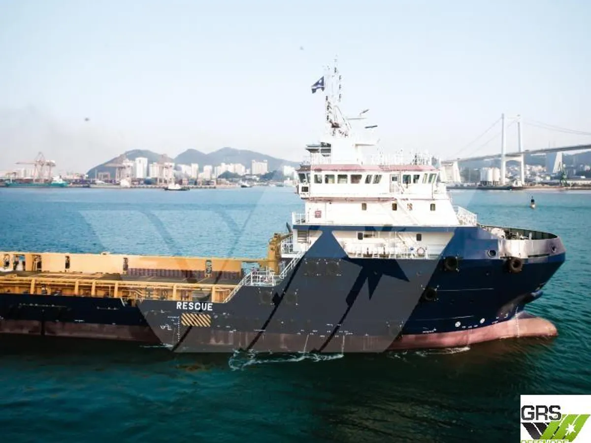 Kapal bekalan untuk dijual