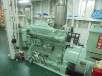 Kapal rondaan untuk dijual