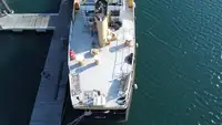 Kapal kerja untuk dijual