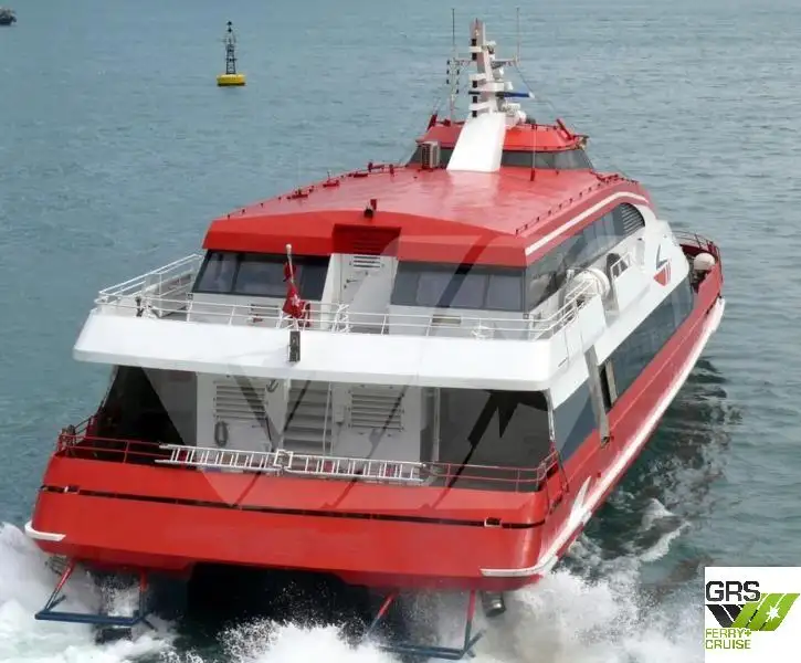 Kapal pelayaran untuk dijual