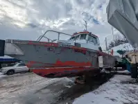 Kapal kerja untuk dijual