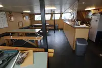 Kapal pelayaran untuk dijual