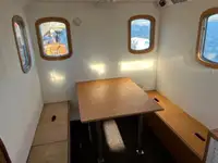 Kapal kerja untuk dijual