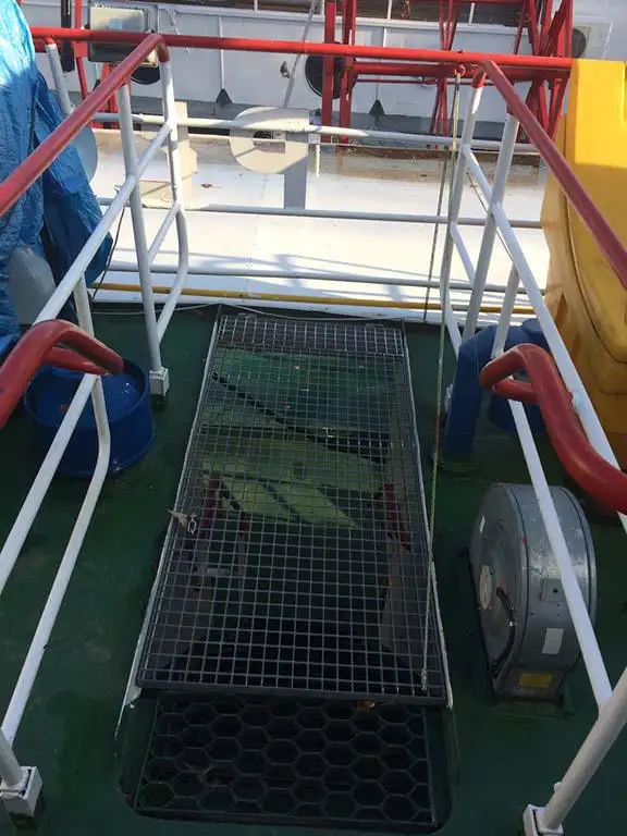 Kapal kontena untuk dijual