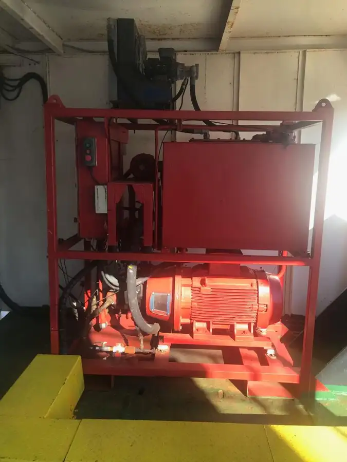 Kapal Bekal Pantas (FSV) untuk dijual