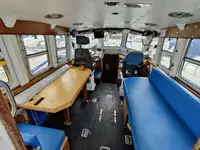 Kapal tinjauan untuk dijual