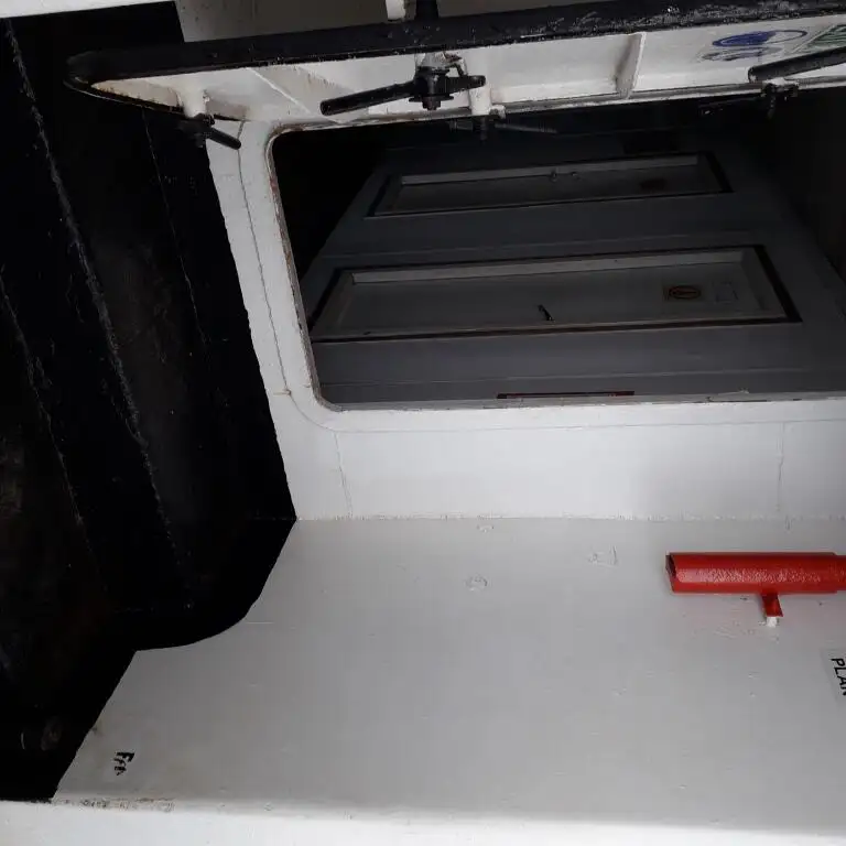 Kapal pengangkut pukal untuk dijual