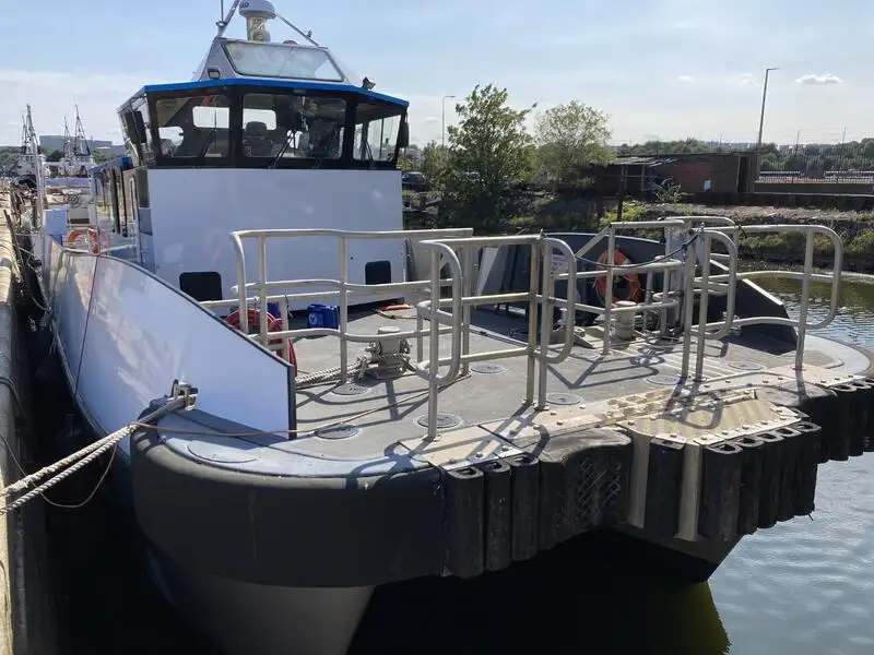 Kapal kontena untuk dijual