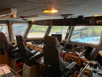 Kapal rondaan untuk dijual